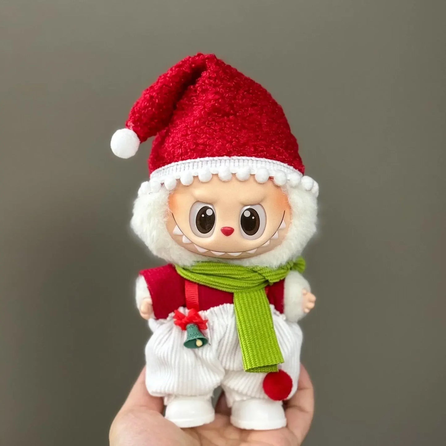 Labubu Christmas Dress-Up – Tiny Outfits, Big Holiday Energy!
